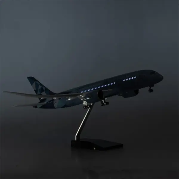 Etihad Airways Boeing 787 Diecast Model 43CM - Image 5