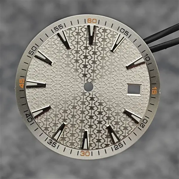 33.5mm Green Luminous Watch Dial for NH35/NH36 - Image 4