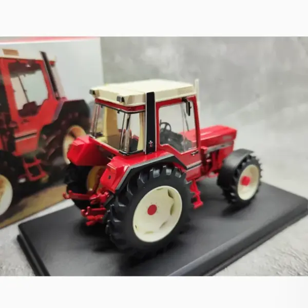 Diecast 1/32 Scale REPLICAGRI 856 XL Tractor - Image 2