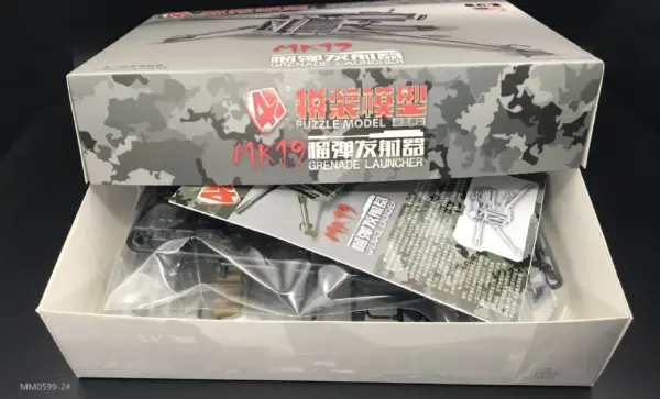 1/6 Scale MK19 Grenade Launcher Model Toy - Image 3