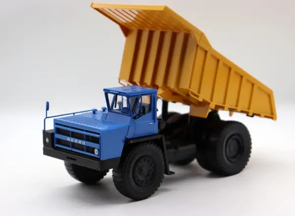 1/43 Scale Belaz 7548 Diecast Truck Model - Image 6