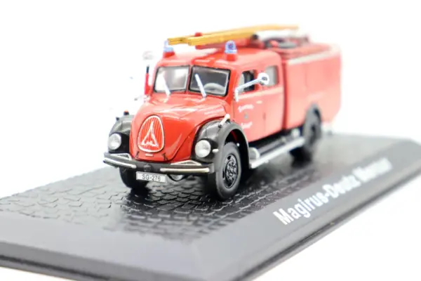 1/43 Scale Magirus-Deutz Fire Truck Model - Image 2
