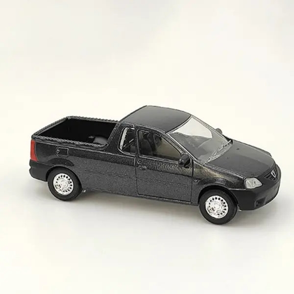 Diecast Alloy Logan Pickup Truck Model Car - Image 2