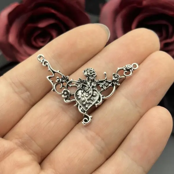 5pcs Gothic Rose Heart Pendants for DIY Jewelry - Image 4