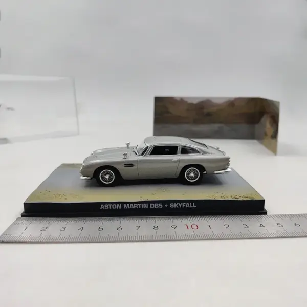 Diecast 1:43 Scale DB5 Car Model Toy - Image 4