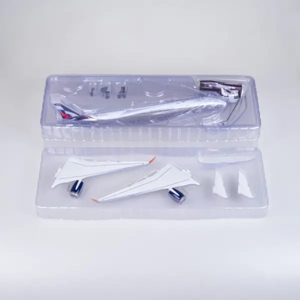 Airbus A350 Aeroflot Model 47CM Resin Plane - Image 6
