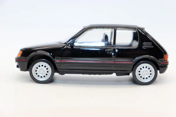 1/43 Scale Peugeot 205 GTI Diecast Model Car - Image 2