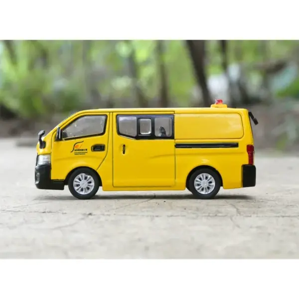 1:64 Diecast Nissan NV350 Van Model Collectible - Image 2