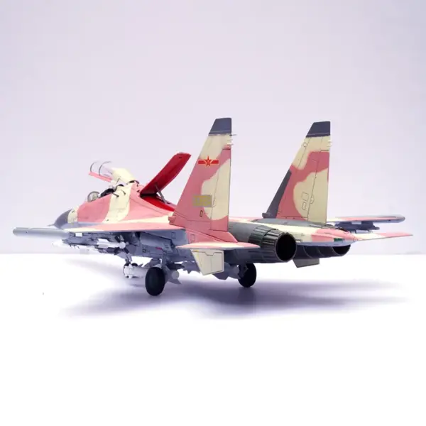 1:72 Scale Su-30MKK Alloy Fighter Model - Image 4