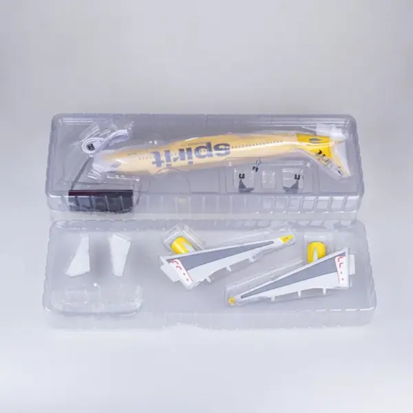 A320NEO Spirit Airlines Diecast Model with Lights - Image 6
