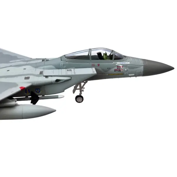 1/100 Scale F-15 Eagle Diecast Model Aircraft - Image 6