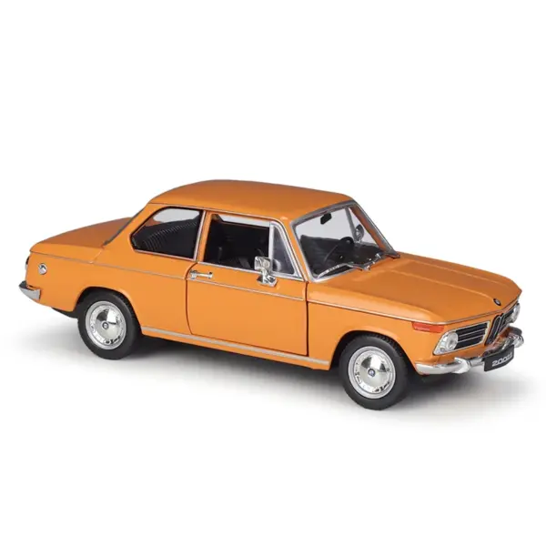 BMW 2002 Ti Diecast Model Car 1:24 Scale - Image 8