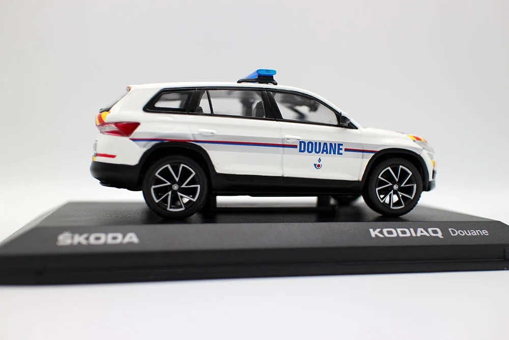 Škoda Kodiaq Douane Diecast Model 1:43 Scale 4 Škoda Kodiaq Douane Diecast Model 1:43 Scale - Image 4