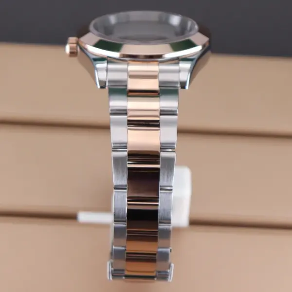Rose Gold & Silver Watch Cases for NH Movements - Image 4