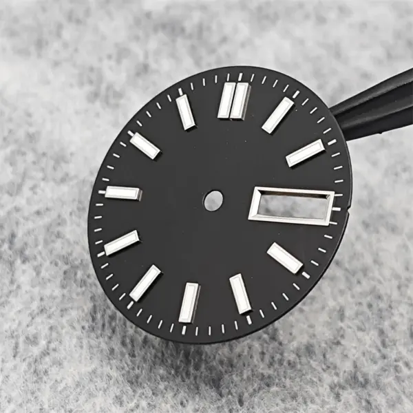 28.5mm Green Luminous Watch Dial for NH36 - Image 3