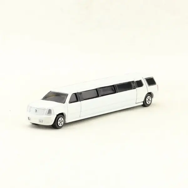 Diecast Metal Stretch Lincoln Limousine Model - Image 6