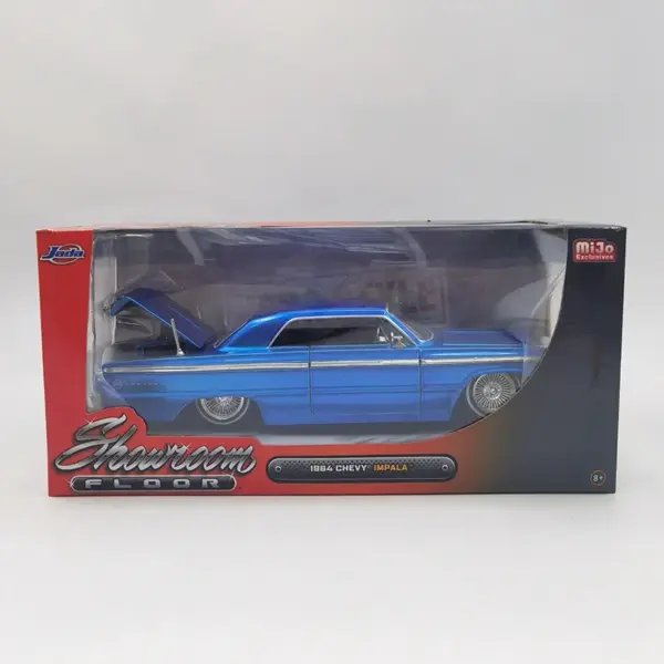 Chevy Impala 1:24 Diecast Car Model - Image 5