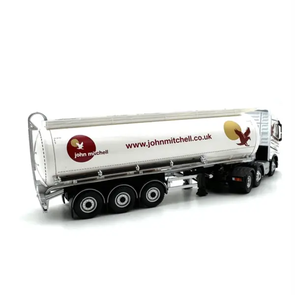 1:76 Volvo FH4 Diecast Oil Tanker Model - Image 3