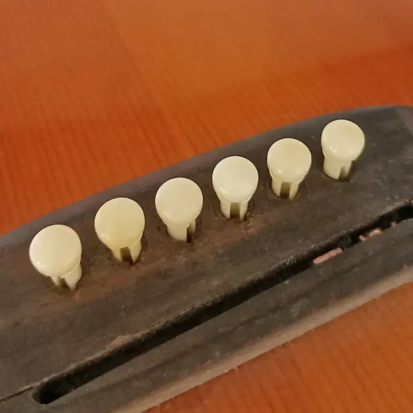 6pcs Natural Bone Guitar Bridge Pins Set - Image 6