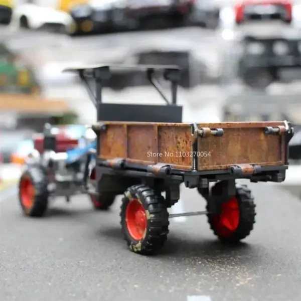 Large Diecast Tractor Model Toy 1:24 Scale - Image 2