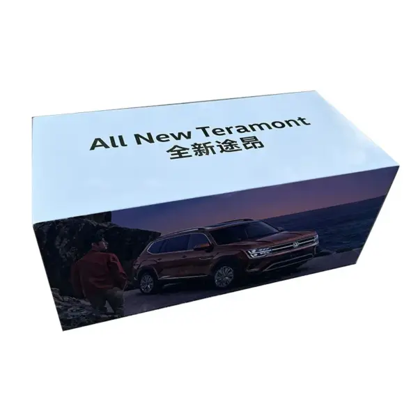 1:18 Scale Teramont 2021 Diecast SUV Model - Image 6