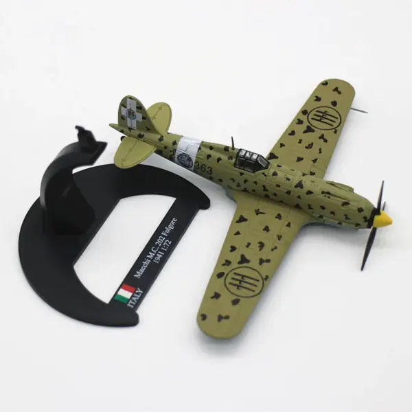 1/72 Macchi MC 202 Folgore Model Aircraft - Image 6