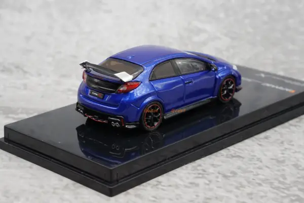 1:64 Scale Diecast Alloy Civic FK2 Model Car - Image 4