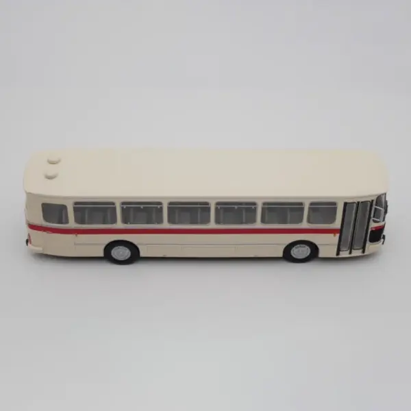 Saviem S53 R 1:43 Scale Diecast Model Bus - Image 4