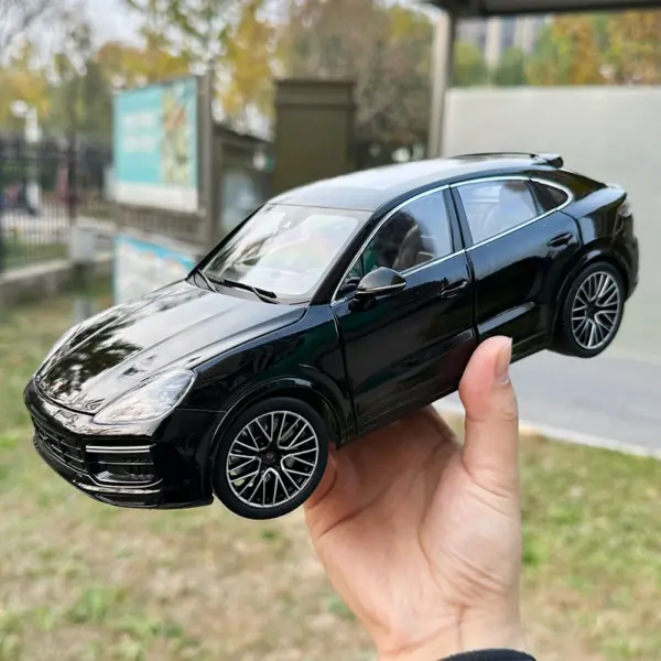NOREV 1:18 Porsche Cayenne Turbo Model Car - Image 2