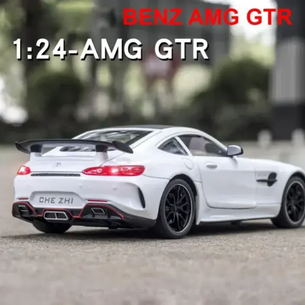 1:24 Mercedes Benz AMG GTR Diecast Model - Image 3