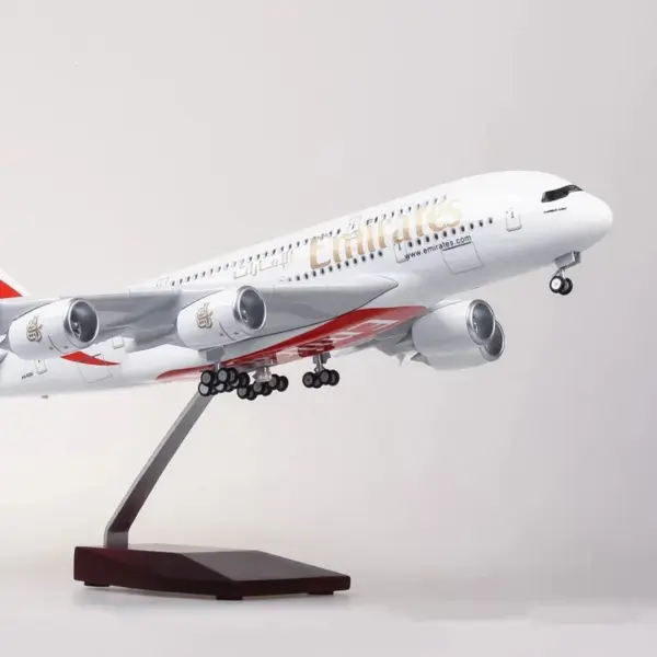 Diecast A380/B777 Emirates Airways Model Plane - Image 8