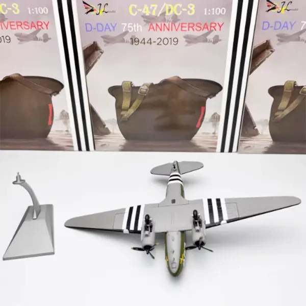 1/100 Scale C47 C-47 Diecast Model Aircraft - Image 4