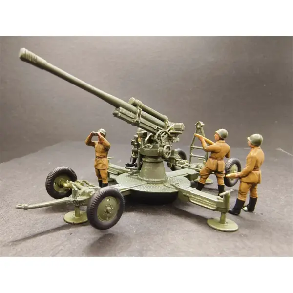 1/72 Scale Resin Soviet Soldiers Model Set - Image 3