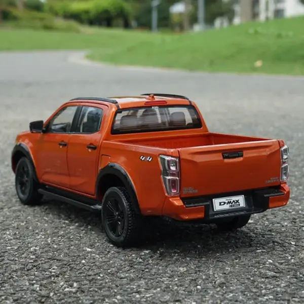 Diecast 1:18 ISUZU D-MAX Pickup Model - Image 5