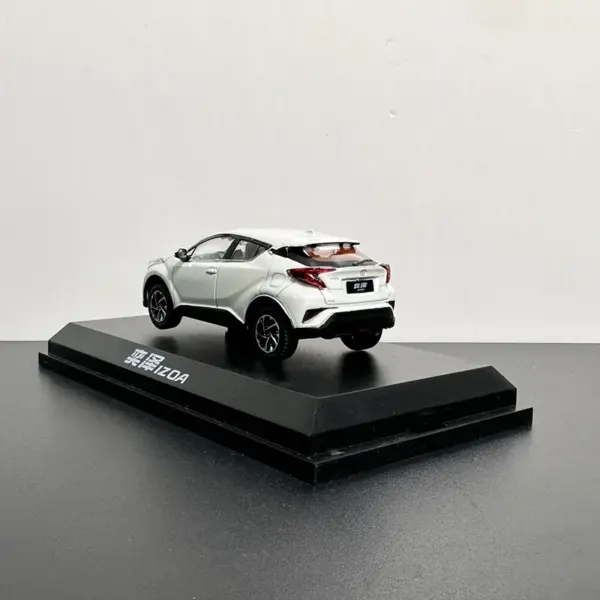 Diecast 1:43 Alloy Car Model Collectible - Image 3