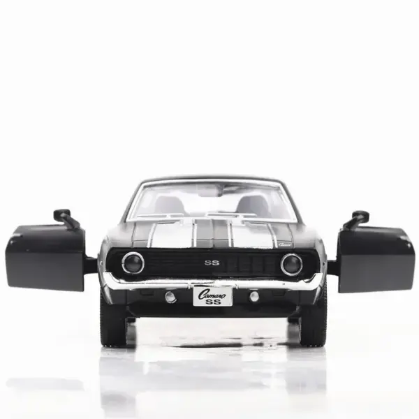 1969 Camaro SS Diecast Model Car Toy - Image 3