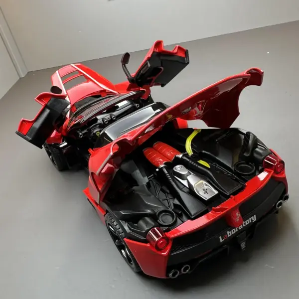 1:22 Scale Ferrari Laferrari Diecast Model Car - Image 5