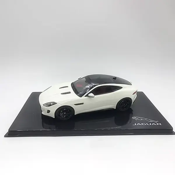 Jaguar F-Type Coupe Alloy Model 1:43 Scale - Image 3