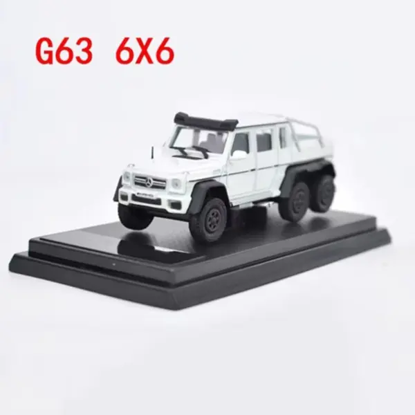Diecast 1:64 Scale Benz G500 Off-Road Model - Image 12