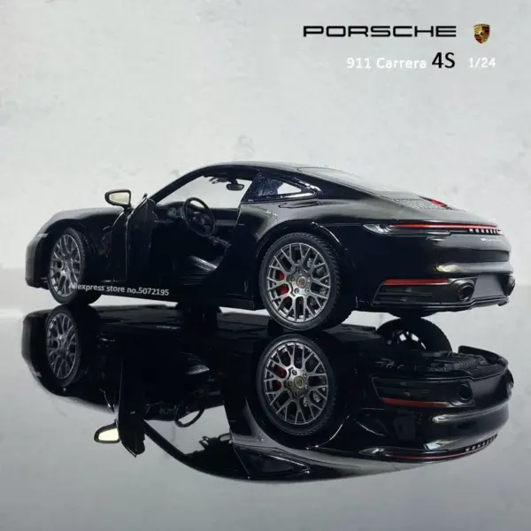 Porsche 911 Carrera 4S Diecast Model Car 1:24 - Image 2