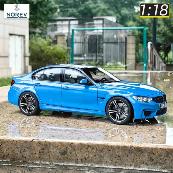1:18 Scale Diecast BMW M3 F80 Model Car - Image 2