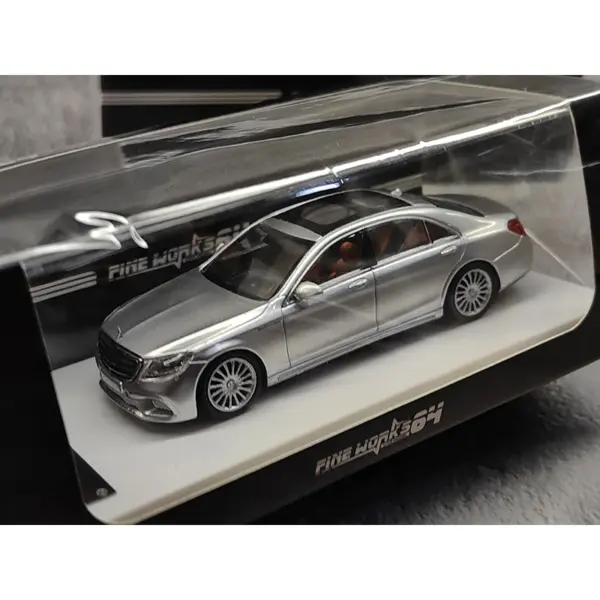 1:64 Scale Diecast Mercedes Benz AMG S65 Model - Image 2