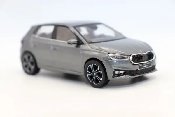 1:43 Scale Skoda Fabia Diecast Car Model - Image 2
