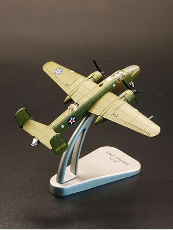 B25 Mitchell Bomber Alloy Model 1/200 Scale - Image 3