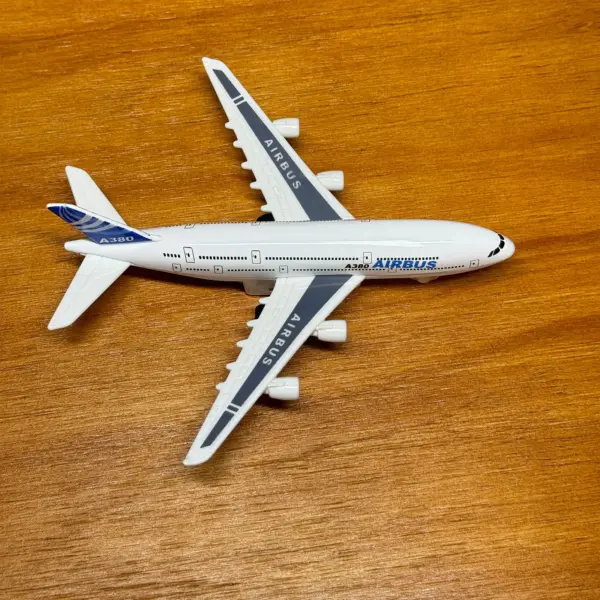 Dual Pack Alloy Airplane Models A380 & 787 - Image 2