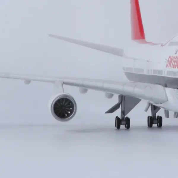 1:150 Scale Swiss Airlines B747 Model Plane - Image 6