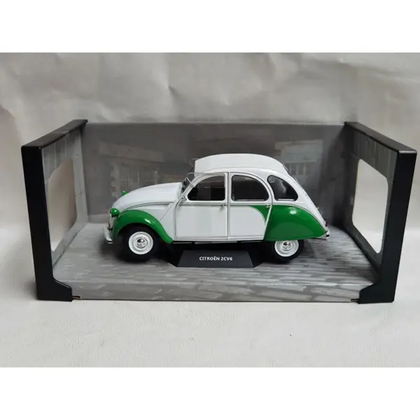 Citroën 2CV6 1985 Diecast Model Car 1:18 - Image 2