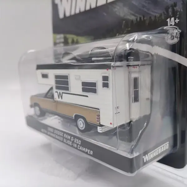 1:64 Scale 1990 RAE D-250 Diecast Model - Image 4