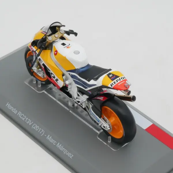 Diecast 1:18 Honda RC213V Marc Marquez Model - Image 3