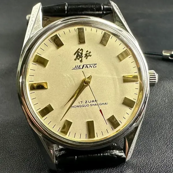 Vintage Mechanical Hand Wind Wristwatch 40MM